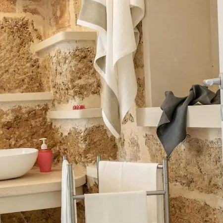 Fata Bianca Ξενοδοχείο με διαμερίσματα *